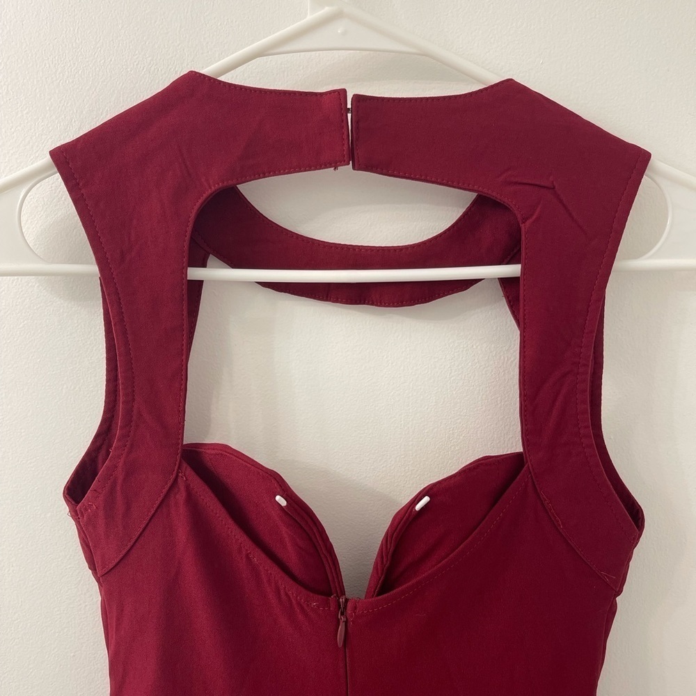 NWOT! Tobi bodycon burgundy dress - Picture 3 of 7